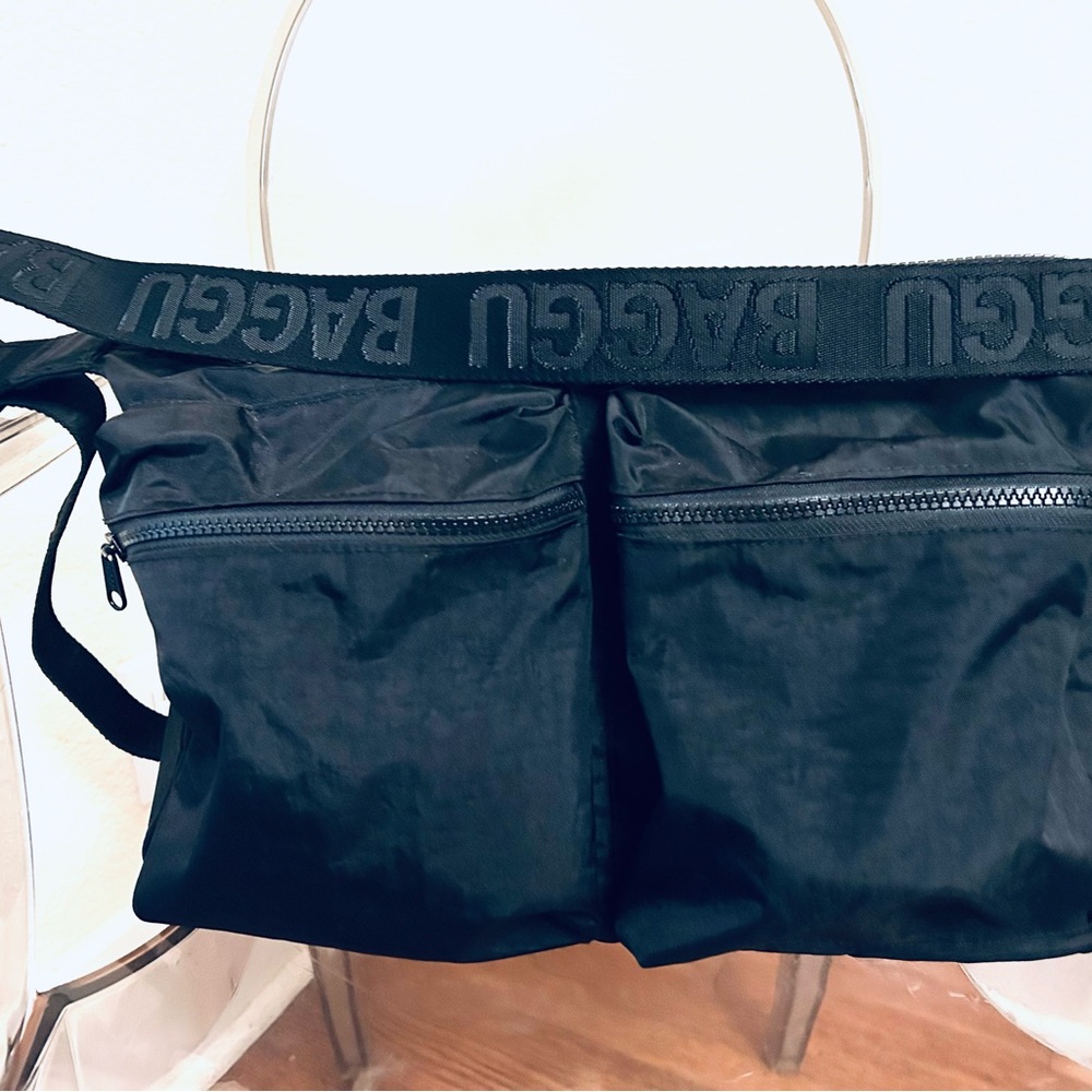 BAGGU Black Cargo Crossbody Bag—Large